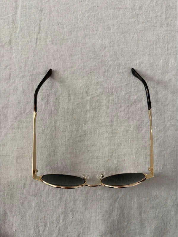 Retro Oval Sunglasses Gold - Image 5