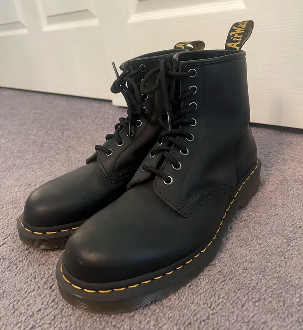 Dr. Martens Boots 1460 Greasy Leather Lace-Up - Image 3