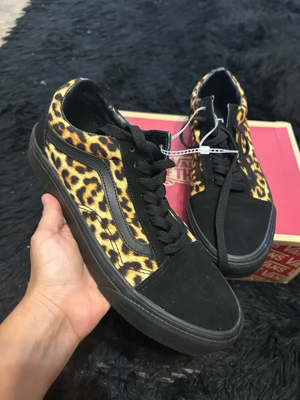 Vans Old Skool black suede animal print lace up shoes sneakers women's 8.5 new - Image 2