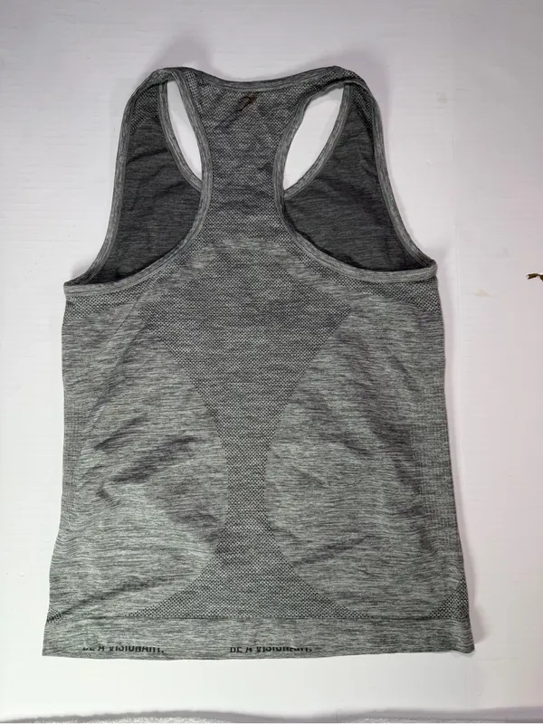 Gray Gymshark Racerback Tank Top Women’s Small Approx 15.5x23 - Image 5