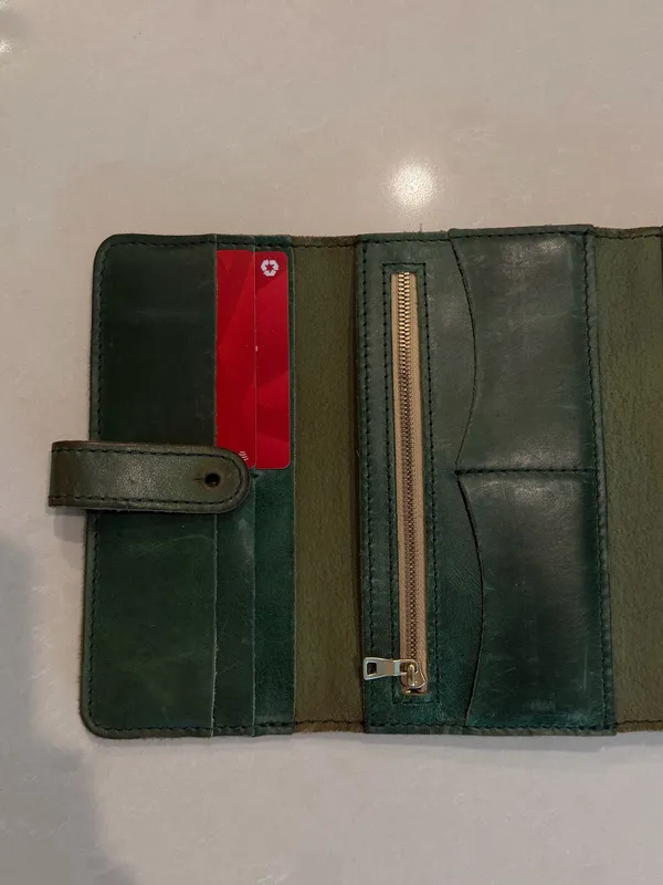 Portland Leather Green Wallet - Image 3
