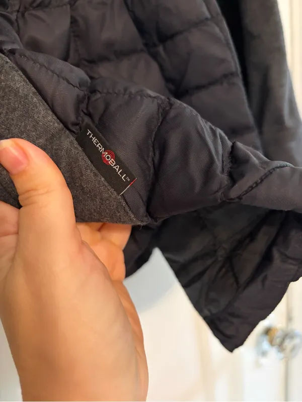 The North Face Endeavor Black Thermoball PrimaLoft Quilted Jacket - Image 6