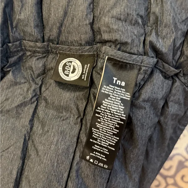Aritzia TNA Botanie Super Light Packable Puffer Jacket - Image 5