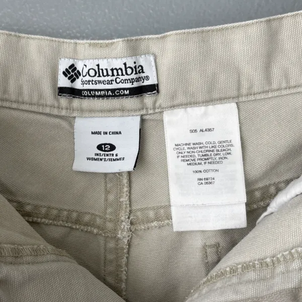 Columbia Canvas Shorts Womens Size 12 Khaki Hiking Gorpcore Minimalist Outdoors - Image 5