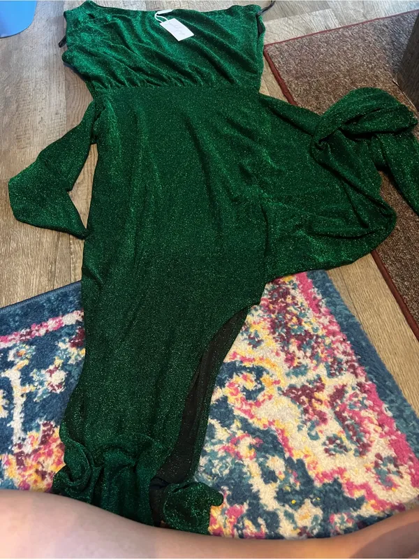 NWT Petal and Pup Midi Santiago Off Shoulder emerald metallic green dress size S - Image 15