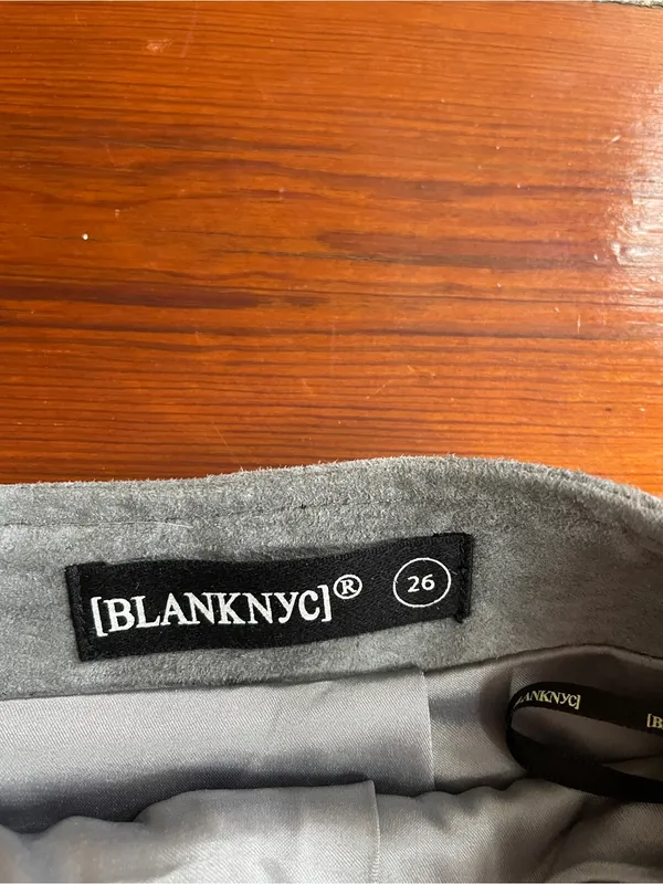 BLANKNYC Suede Leather A-Line Mini Skirt Fog Gray Moto Zip Pockets Sz 26 💚🎀 - Image 10