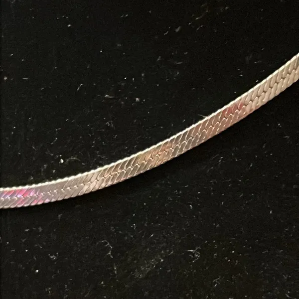 Claire’s silver tone smooth snake chain necklace 14” wearable length - Image 3