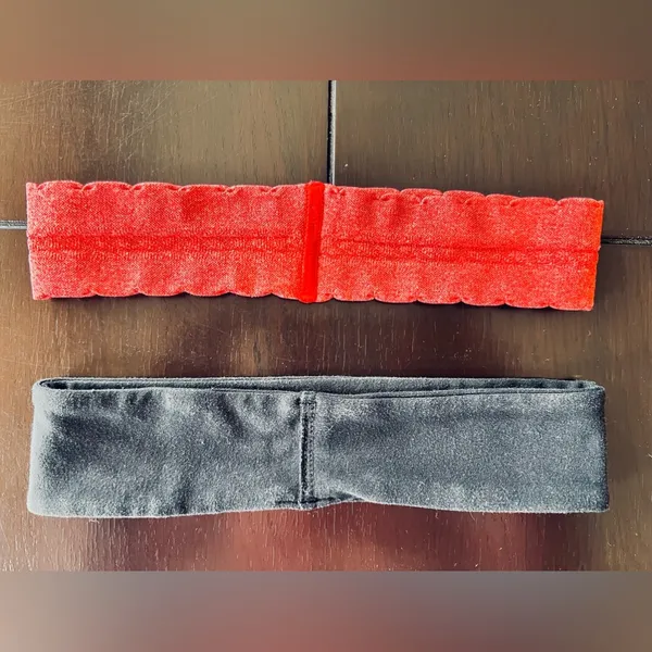 Lululemon Athletica 2 Headbands Coral Swiftly & Black Flyaway - Image 2