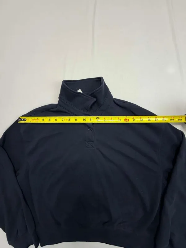 H&M Divided Cropped Half-Snap Mock Neck Sweatshirt in Navy Blue - Image 4