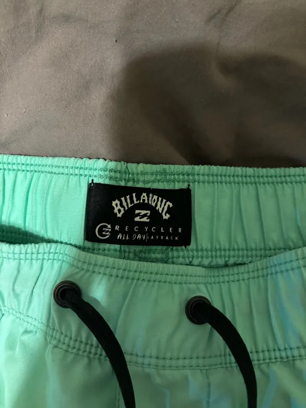 Men’s Billabong Shorts - Image 2
