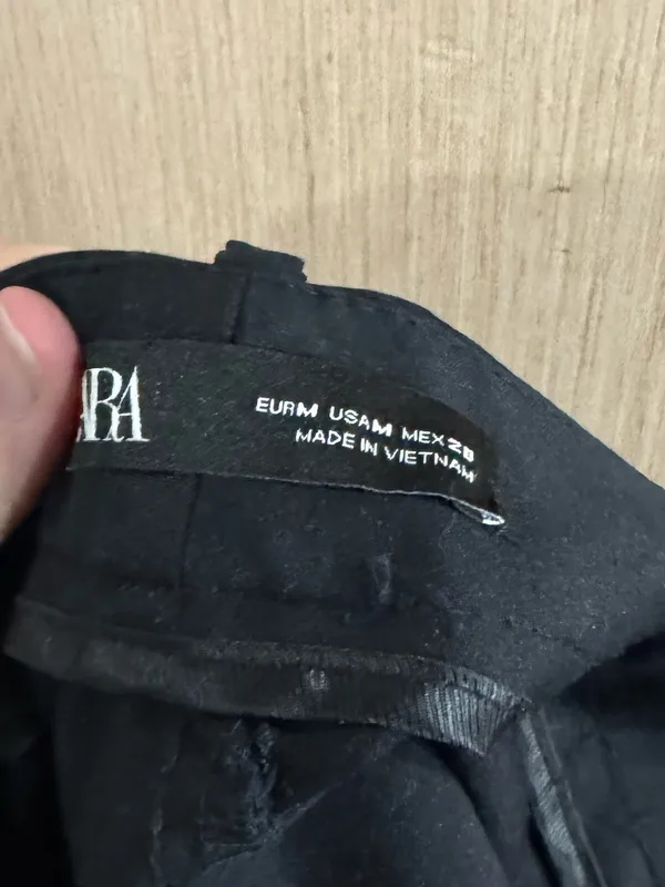 Women’s Zara Black Straight Leg Cargo Pants Size Medium - Image 3