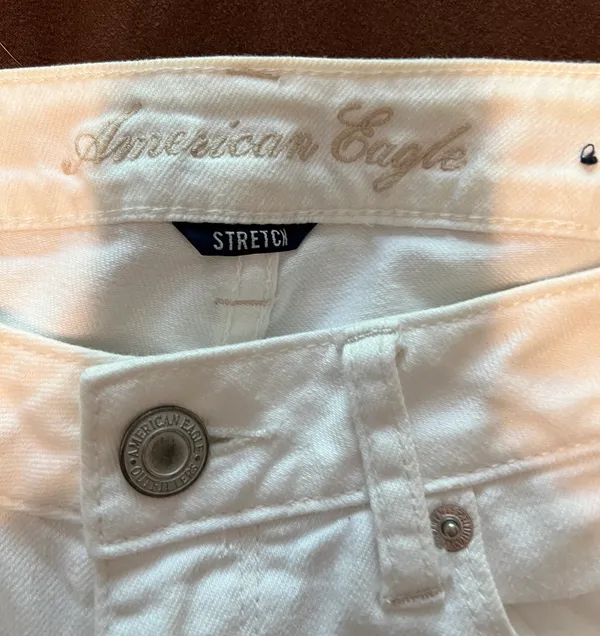 American Eagle Jeans - Image 3