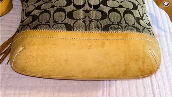 Coach Vintage Signature Canvas Monogram with Tan Leather Crossbody/Shoulder Bag - Image 5