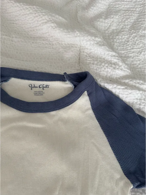 Brandy Melville Long Sleeve - Image 3