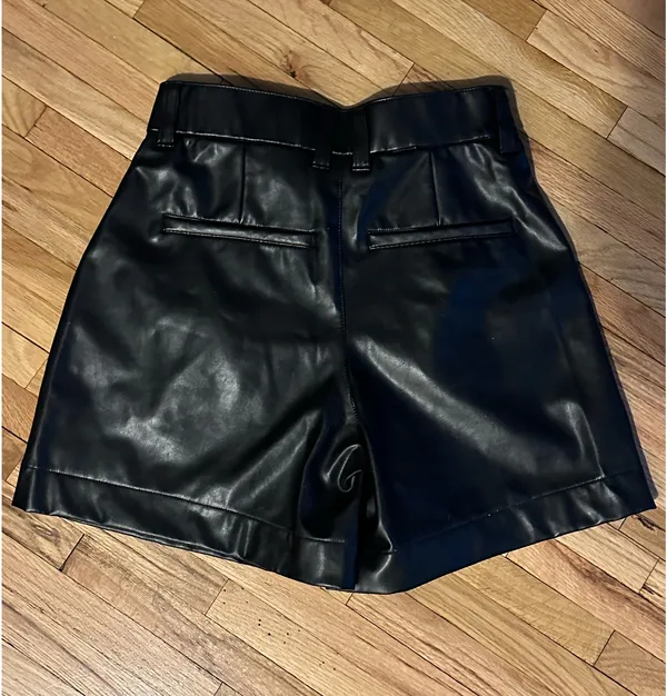 Abercrombie Vegan Leather Tailored Shorts in Black - Image 3