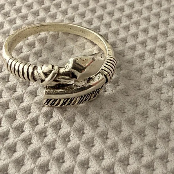 Silver Arrow Ring - Image 3