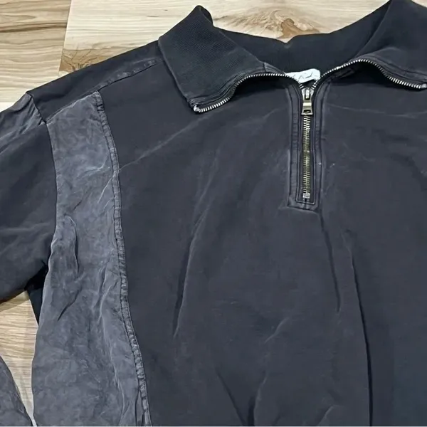 On The Road Grey Pullover Cropped Distressed Jacket Women’s Medium - Image 3