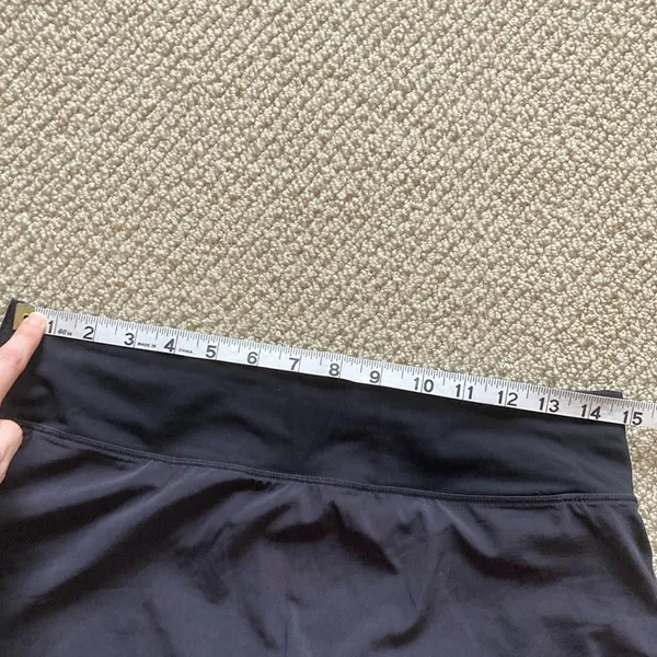LULULEMON Circuit Breaker Skirt 15” Size 6 Tall Long Black Pleat Discontinued - Image 5