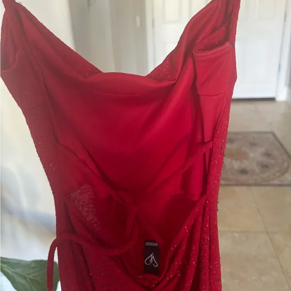 Red sparkly windsor dress - Image 3