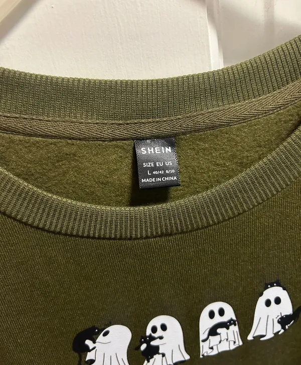 SheIn Halloween Crewneck - Image 3