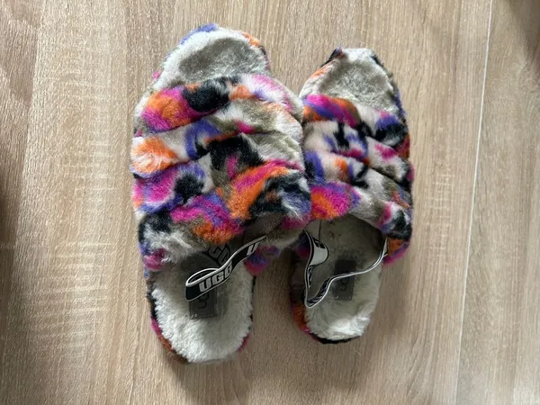 UGG Multicolor Faux Fur Slide Slippers in Cream, Pink & Orange - Image 5