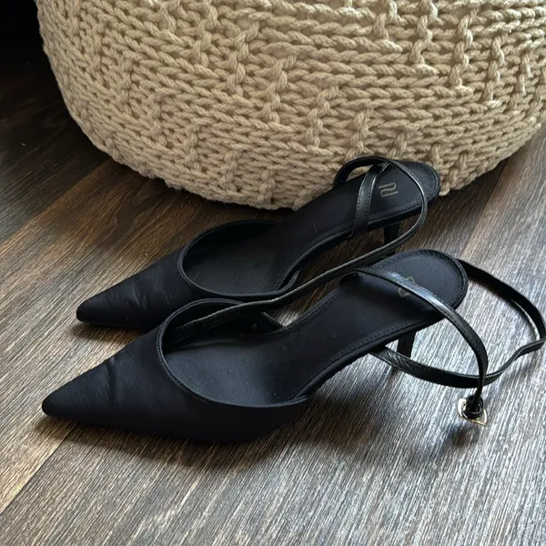 RIVER ISLAND POINTED KITTEN HEELS - Image 3