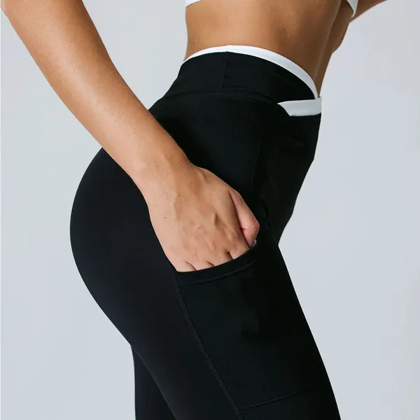Berlook Black Natural Waisted Leggings 25” 26 - Image 5