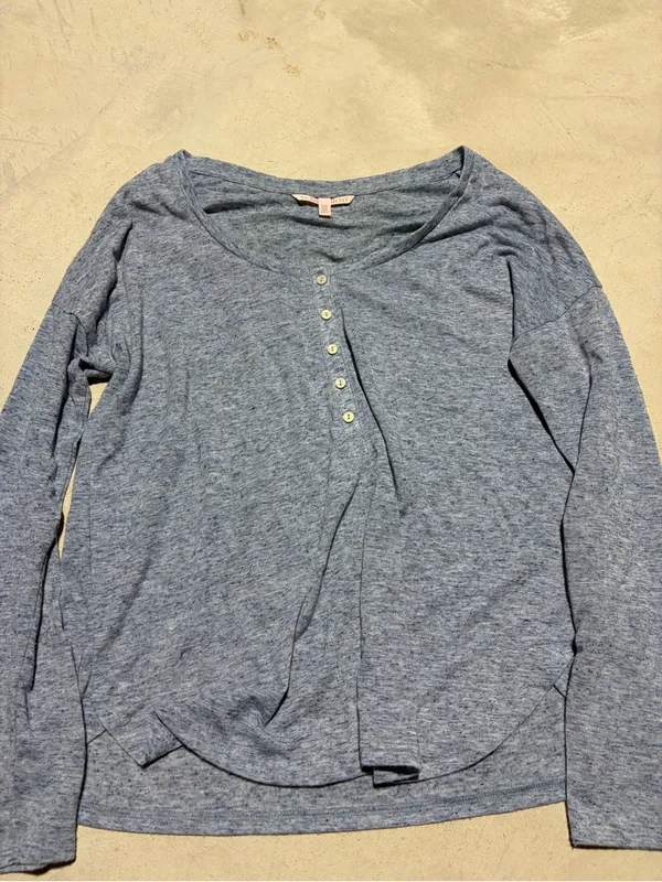 Victoria’s Secret Heather Blue Long-Sleeve pajama Top XS - Image 2