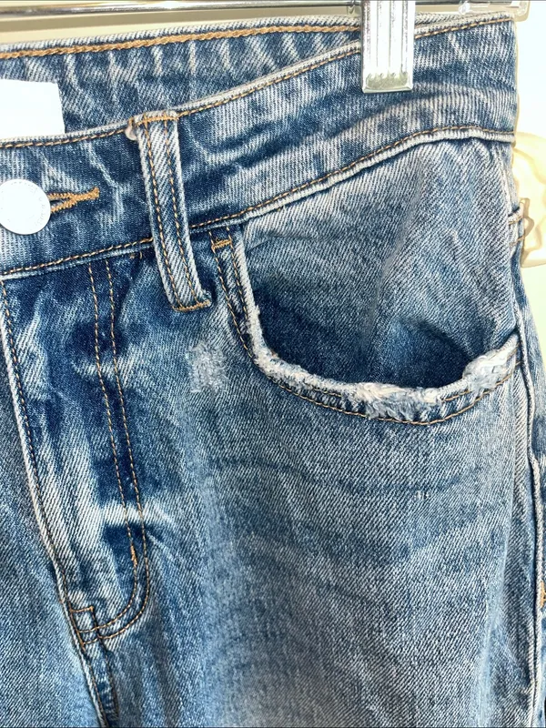 Vervet Blue Women’s 26 Jeans - Image 4