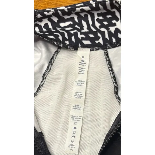 Lululemon Define Jacket Size 8 Net Pop White Black Luon Coat Yoga Gym Hiking - Image 6