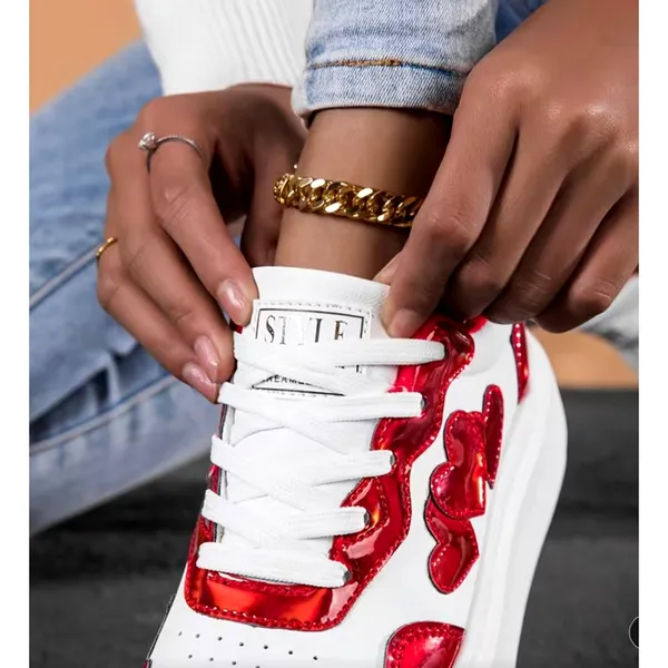 Red Heart Pattern Lightweight Sneakers Cushioned Sole 8 White - Image 3