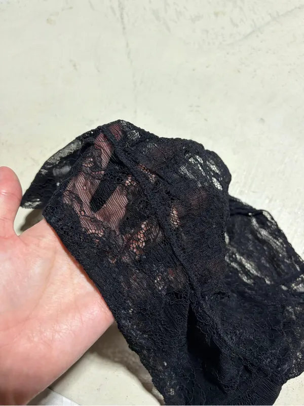 Intimately free people Black Lace strapless bralette medium - Image 3