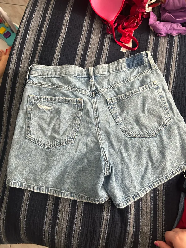 Hollister Ultra High-Rise 90s Denim Shorts - Image 3