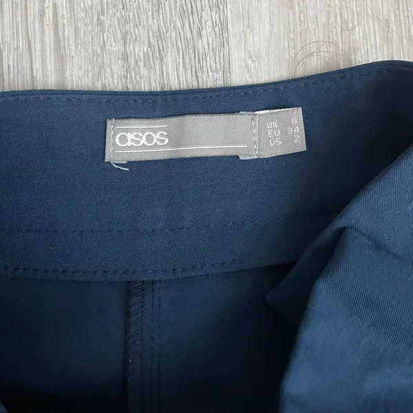 Navy Blue Pleated Pants - Image 2