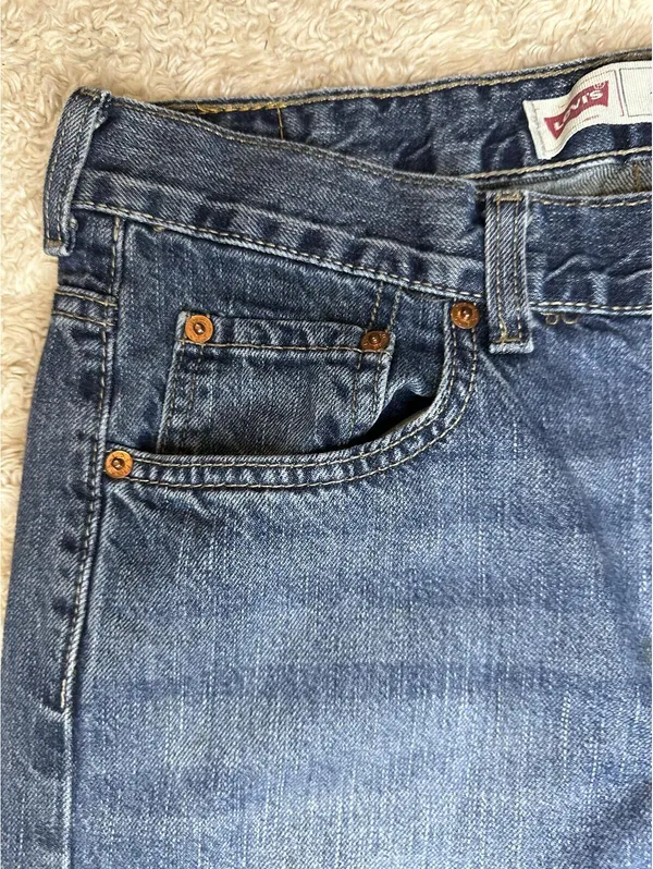 Levi's 550 Relaxed Fit medium wash straight leg denim jeans Size 29x29 - Image 3