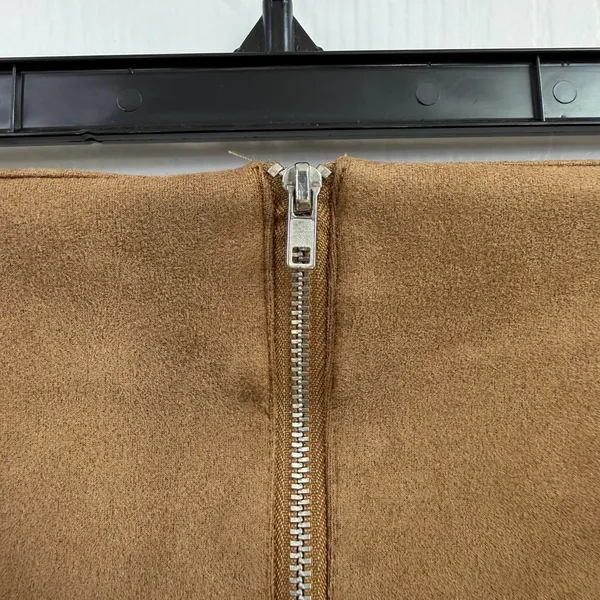 Charlotte Russe tan‎ faux suede pencil zip mini skirt business casual neutral L - Image 3