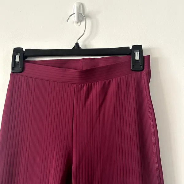 Alo Yoga High-Waist 7/8 Run It Back Wild Berry Legging Size XS - Image 3