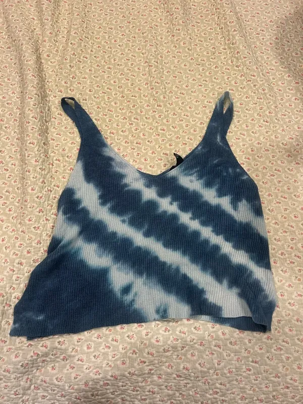 Forever 21 Blue Tie-Dye Ribbed V-Neck Tank - Image 2