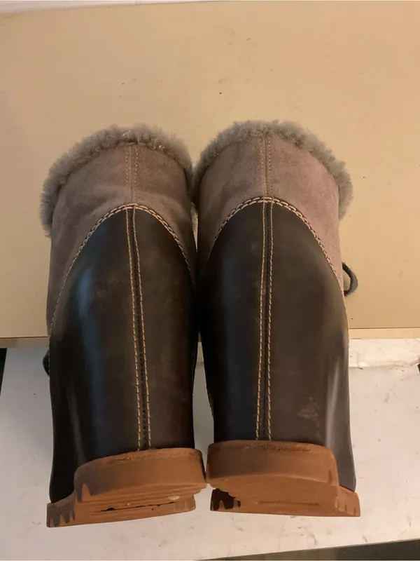 UGG women brown suede leather platform wedge Alasdair boots US 6.5 - Image 10