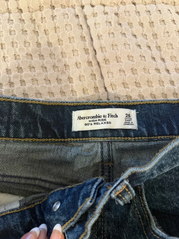 Abercrombie High-Rise 90s Relax - Image 4
