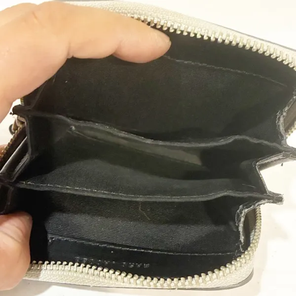 Marc Jacobs BiFold‎ Wallet Light Grey Black Leather Snap Button - Image 2