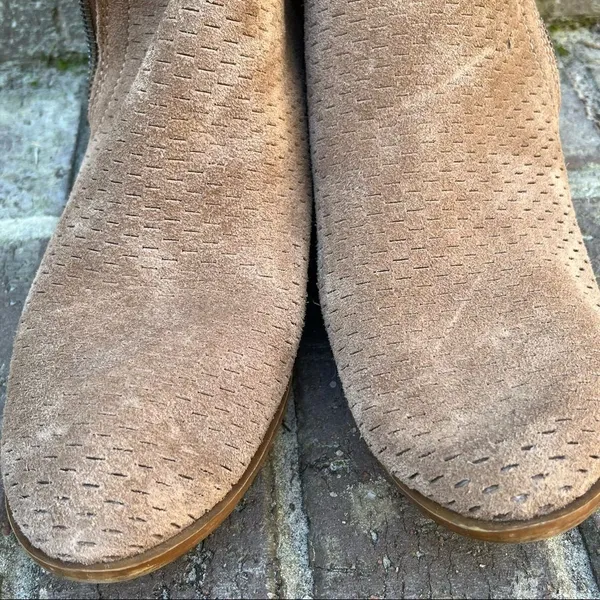 Lucky Brand suede leather perforated ankle booties 9.5 - Image 3