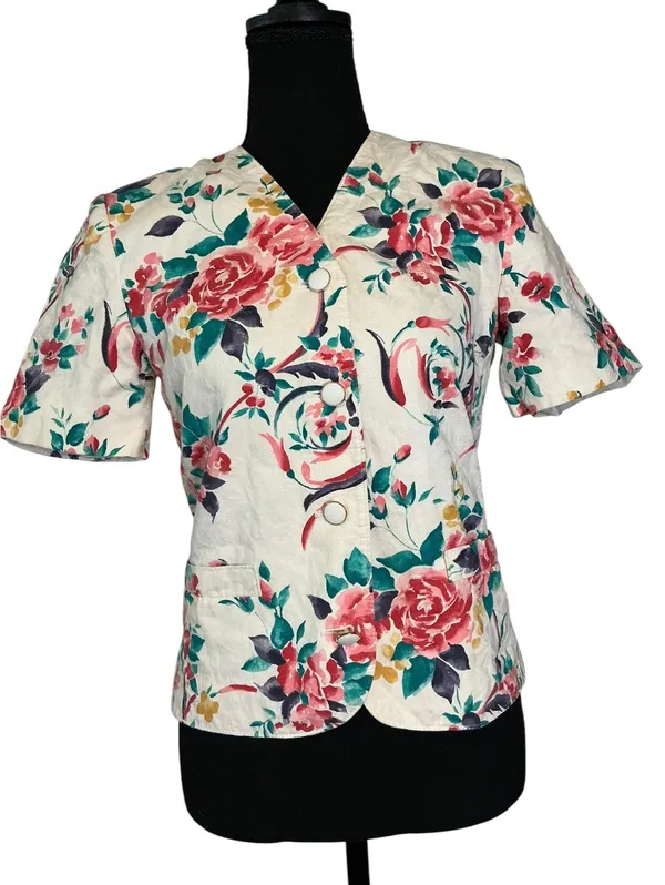 Pendleton Vintage Floral Button-Up Blouse with V-Neck and Short Sleeve - Image 2
