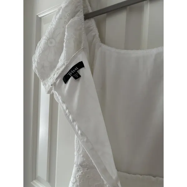 Trixxi White Puff Sleeve Eyelet Dress M - Image 9