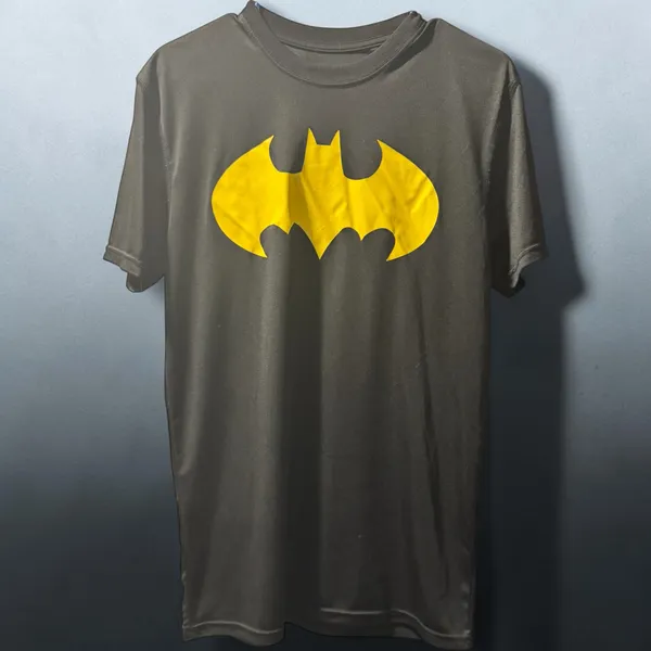 Batman DC Comics Large T-Shirt Bat Signal Black Size Medium - Image 2