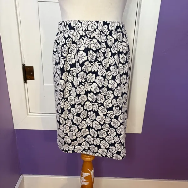 Poppy Lux Pippa Rose Jersey Skirt Navy Blue Floral High Waisted Comfy Size‎ 6 - Image 3