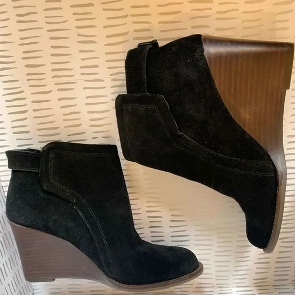 Lucky Brand Black Suede Wedge‎ Ankle Booties Buckle Detail Size 8.5 M Women - Image 6