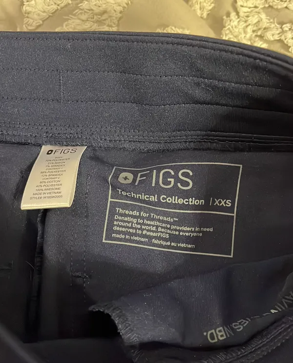 FIGS Jogger Scrub Pants - Image 3
