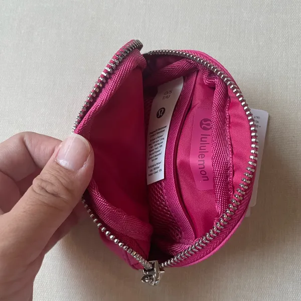 Lululemon Everywhere Belt Bag Nano - Raspberry coulis - Image 9