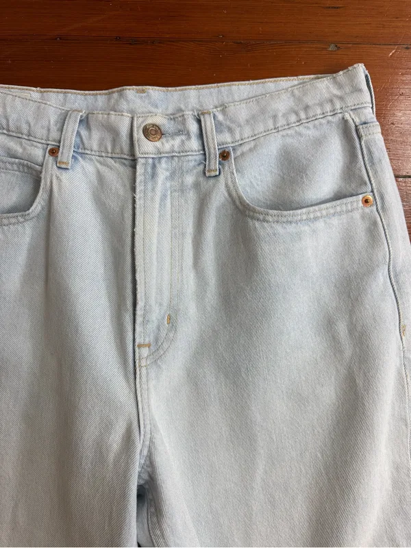 Gap High Rise Barrel Leg Jean in Light Wash Sz 29 🍄 - Image 2